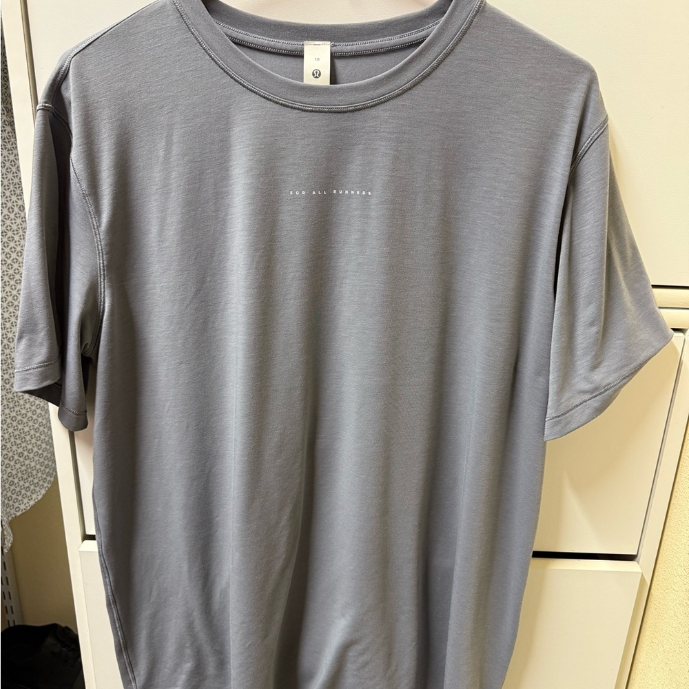 Lululemon Jersey tee - Picture 5 of 5